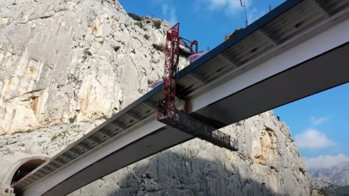 Most Cetina i službeno je spojen, a u prometu će biti tek najesen: U izgradnji je spoj ceste na DC8