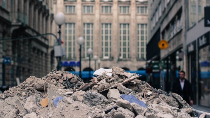 Odvoz šute: Kako se kreću cijene i o čemu ovise?