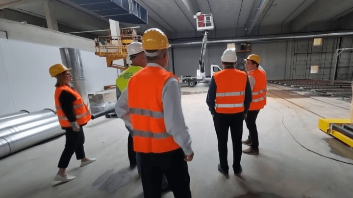Izgrađen dio najveće svjetske tvornice podnih obloga u Ogulinu: Radit će u četiri smjene
