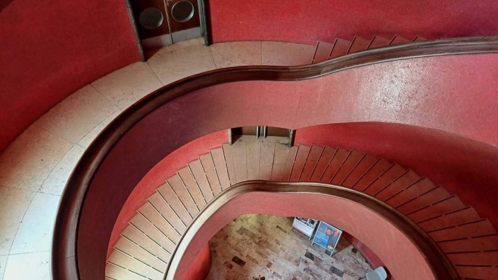 Bauštelska reportaža: Palača pošte u Puli, arhitektonski dragulj inspiriran interijerom broda