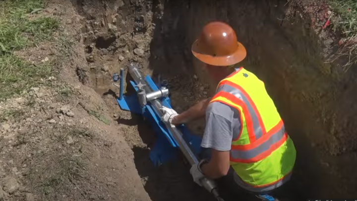 [VIDEO] Rakete za bušenje: Alat kojim se probija zemlja, a ne oštećuje se okolna površina