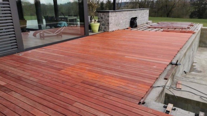 Drvena terasa: Sve o ugradnji, materijalima i održavanju