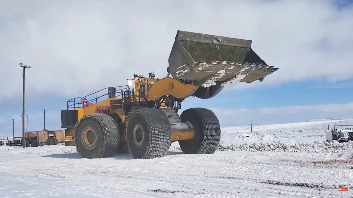 [VIDEO] Pet najvećih utovarivača svijeta: Visoki su skoro 7 metara uz nosivost od preko 70 tisuća kilograma