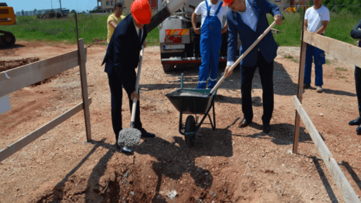 Polaganjem kamena temeljca započela izgradnja 84 POS stana za mlade obitelji u Umagu