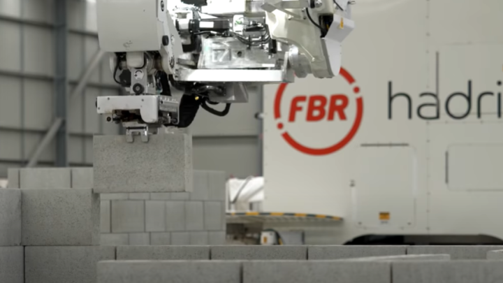 [VIDEO] Zidari imaju opasnu konkurenciju: Uskoro bi kuće mogli graditi roboti