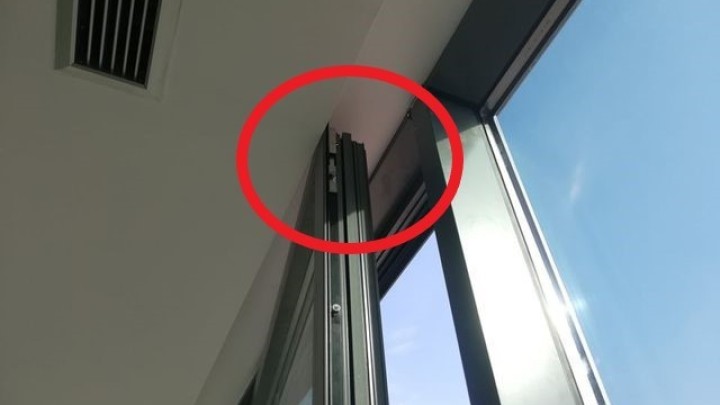 Nevjerojatni prizori stižu iz sisačke bolnice: U doba pandemije nijedan prozor nije moguće otvoriti