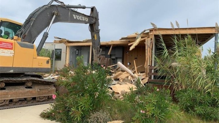 Rušenje u Novalji samo je početak, Inspektorat ima plan za bagere, odzvonilo kampovima koji to nisu