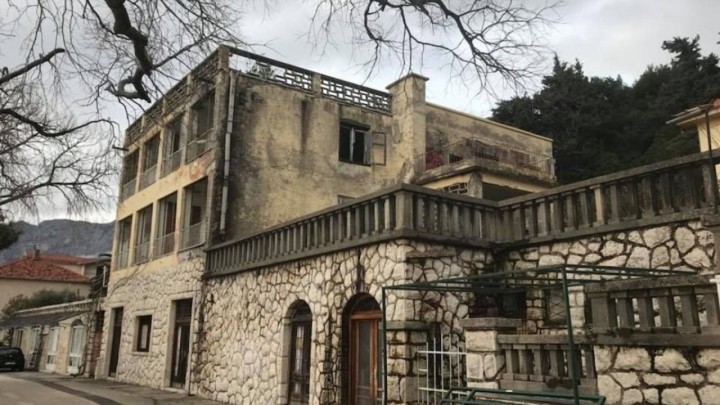 Mostar rasprodaje svoje vrijedne nekretnine na Jadranu, traže više od milijun eura za staro odmaralište
