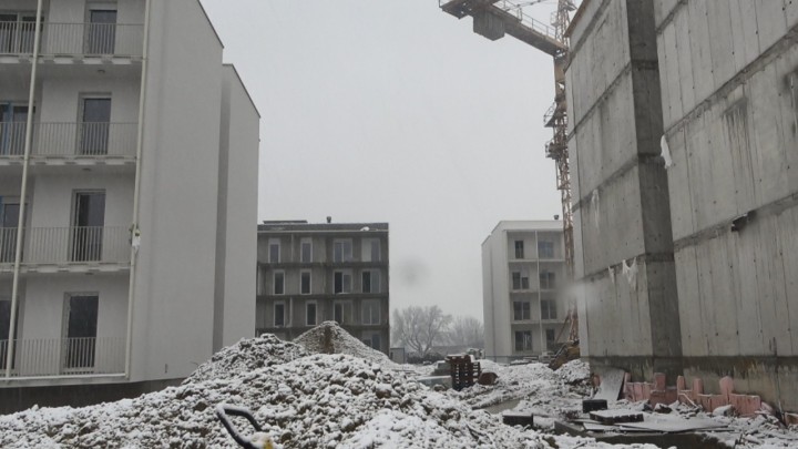 Bauštelska reportaža: Četiri godine nakon potresa, u Capraškoj se završavaju stanovi za privremeno zbrinjavanje