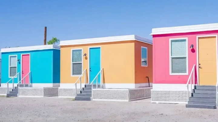 Ovo je montažna kućicu Elona Muska, sastavi se za 60 minuta, ima baš sve, a cijena je bagatela