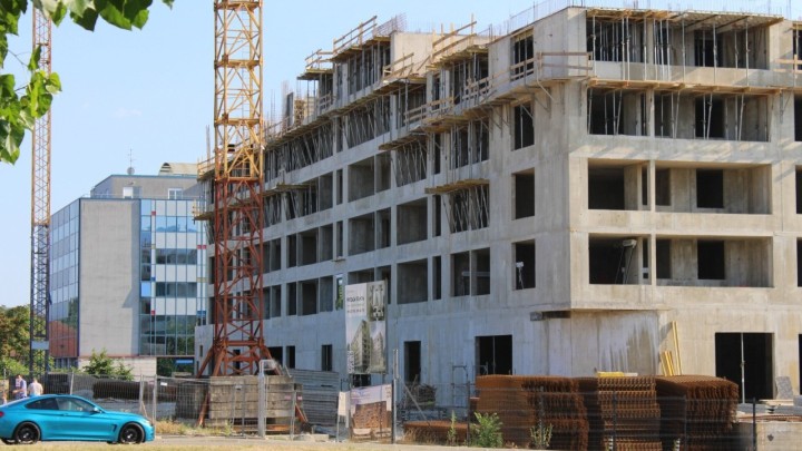 Foto: Gradi se novi poslovno-stambeni kompleks na Sveticama, radovi napreduju munjevitom brzinom