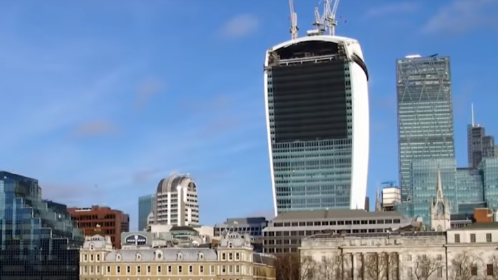 Walkie Talkie: Neboder u Londonu koji je reflektirajući svjetlost pržio dijelove automobila na ulici