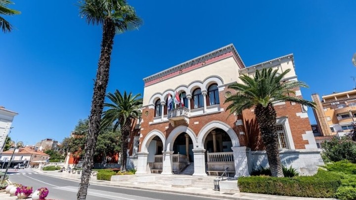 Obnovljena gradska vijećnica u Poreču: Novi sjaj Berlamove stogodišnje ljepotice