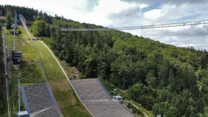 Video: Najduži njemački pješački most bez potpore otvoren u Willingenu