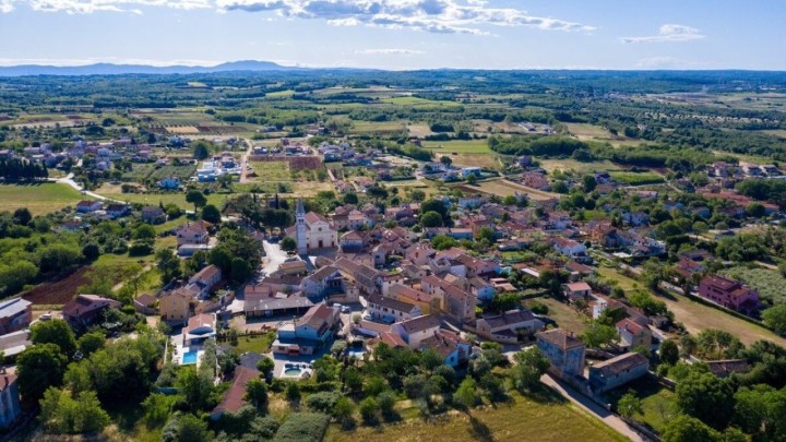 Može i bez mora! Malo istarsko selo postalo dio elitnog društva najboljih