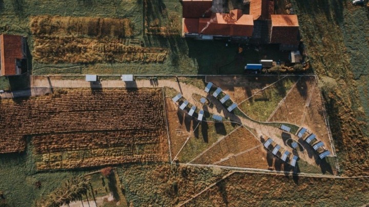 Hrvatska je dobila prvi dizajnerski kokošinjac: Pogledajte kako izgleda Kokošvaroš