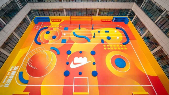 Ovakvo školsko igralište još niste vidjeli! Napravljeno je od 280.000 istrošenih tenisica