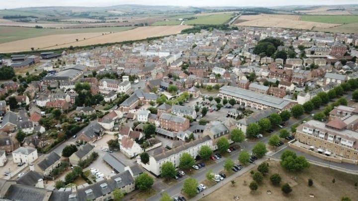 Kralj Charles sagradio grad po svojoj viziji: Prezire modernu arhitekturu