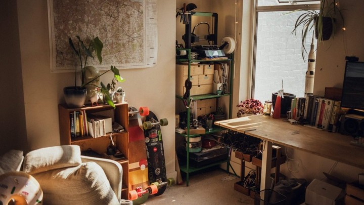 Novi trend koji podsjeća na kreativan nered: Znate li što je 'cluttercore'?