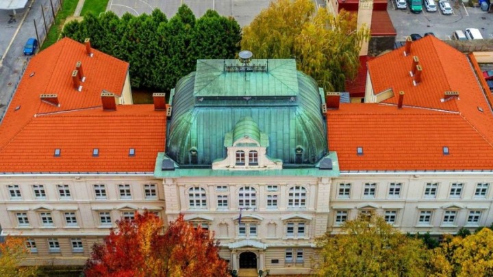 Ova kupola više od 100 godina krasi gimnaziju u srcu Hrvatske, a sada će dobiti novo ruho