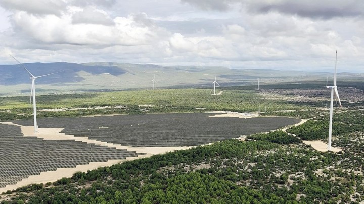 HEP osigurao dva milijunska kredita za gradnju mega sunčane elektrane u zadarskom zaleđu