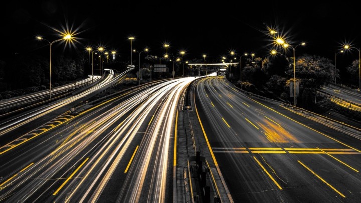 Šveđani grade 'e-autocestu': Električna vozila će se puniti prolazeći cestom