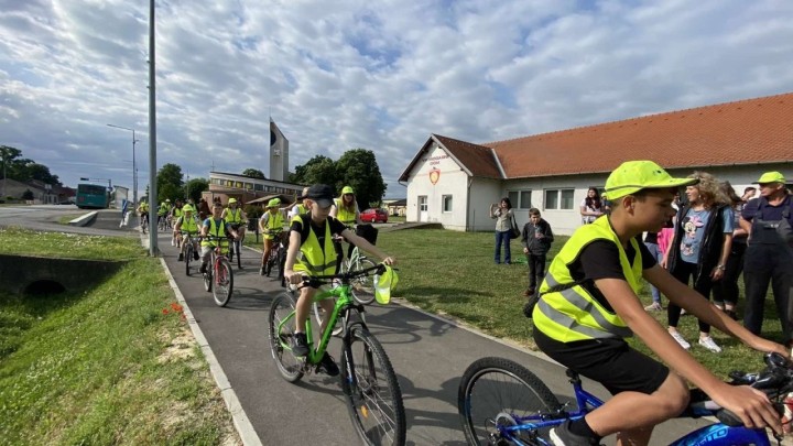 U blizini Osijeka izgrađena nova biciklistička staza: Povezana je i na međunarodnu biciklističku stazu prema Mađarskoj
