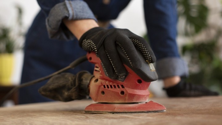 Brušenje parketa: Potez koji vrijedi truda i svakog uloženog centa