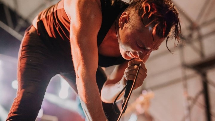 Mnogi ga znaju kao rock zvijezdu, no on je više od toga! Njegov Život Design studio briljira na području interijera