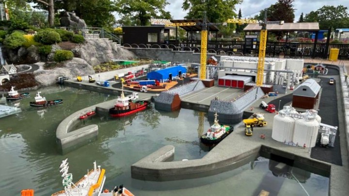 Mega projekt kao minijatura: U Danskoj je sastavljen podmorski tunel od čak 800.000 LEGO kockica