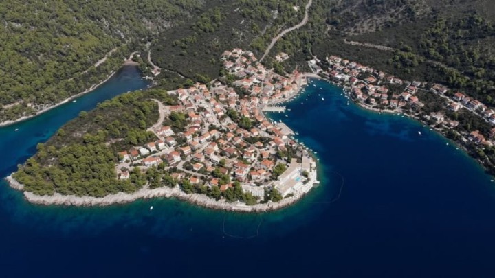 Luka stara 200 godina ide u modernizaciju: Grade se dva mosta i valobranski ponton