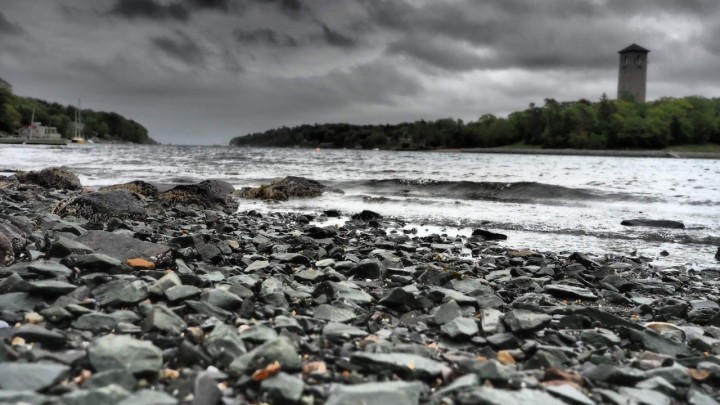 Opasan materijal 15 godina zabačen u malom dalmatinskom mjestu, konačno rasplet?
