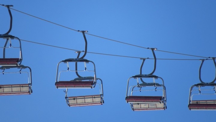 Znate li da sedežnica na Sljemenu uopće nije u Zagrebu? Obnovu moralo odobriti pet institucija