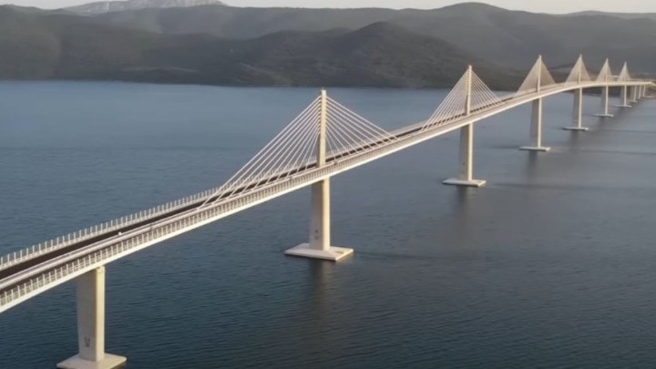 Konačno pregled pukotina na Pelješkom mostu, za milijun eura posao dobio domaći konzorcij
