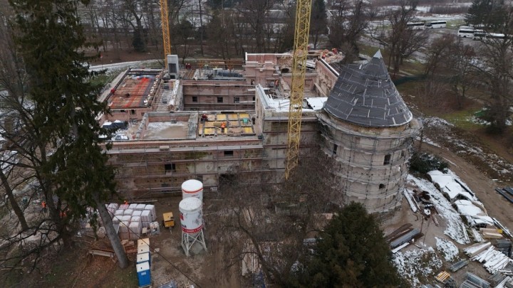 Podiže se raskošan hrastov krov na dvorcu Erdödy, rekonstrukcija ulazi ključnu fazu