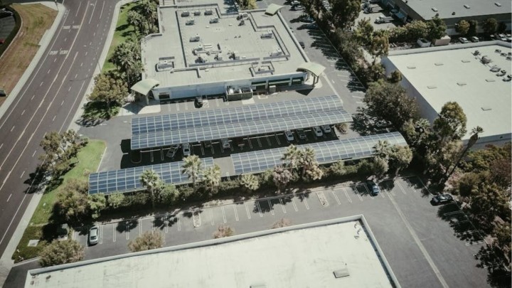 Kreću ulaganja u fotonaponsku industriju i zeleni vodik u Dalmaciji