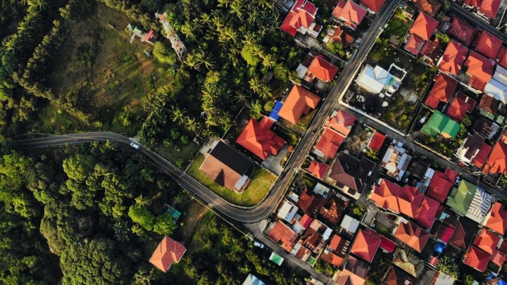 Velika rasprodaja državnih nekretnina, već od 32 centa za kvadrat! Nudi se 189 kuća, zgrada, pa čak i jedna škola