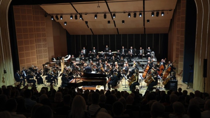 Na istoku Hrvatske otvorena velebna koncertna dvorana, ima fantastičnu vizuru od prirodnih materijala