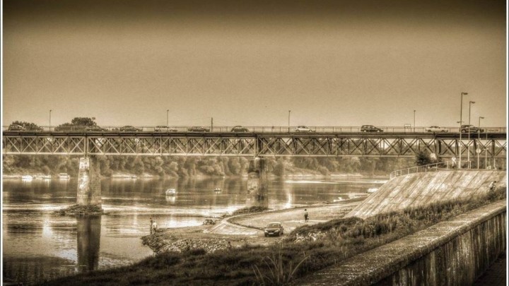 Traže se projektanti za obnovu stogodišnjeg mosta koji spaja Hrvatsku i BiH