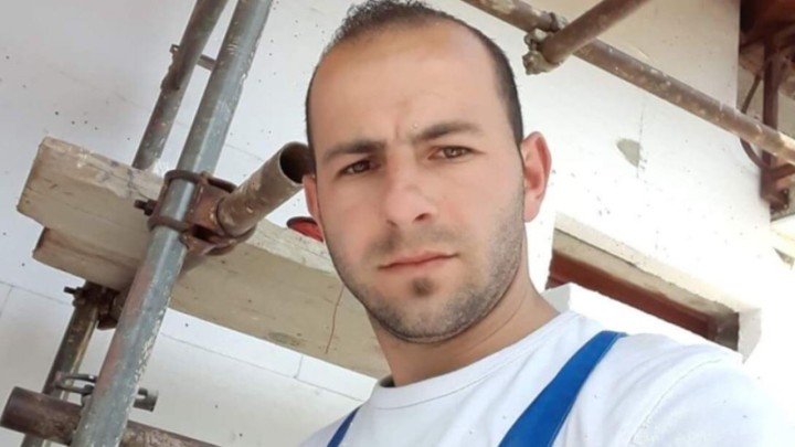 Video: Nije platio građevinske radove pa mu majstor Muhamed porazbijao sve na kući