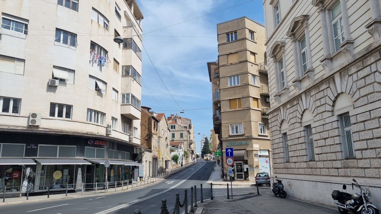 Ovo je najamnina za minijaturni 'poslovnjak' od samo 7 kvadrata u Splitu, ostat ćete bez teksta!