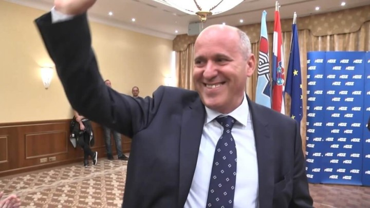 Ministar graditeljstva Bačić nositelj je jedne od HDZ-ovih lista na parlamentarnim izborima