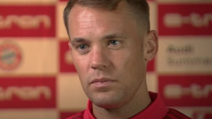 Video: Vratar Bayern Münchena Manuel Neuer glumio zidara