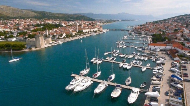 Tragedija u Trogiru: Urušio se zid u brodogradilištu i usmrtio radnika