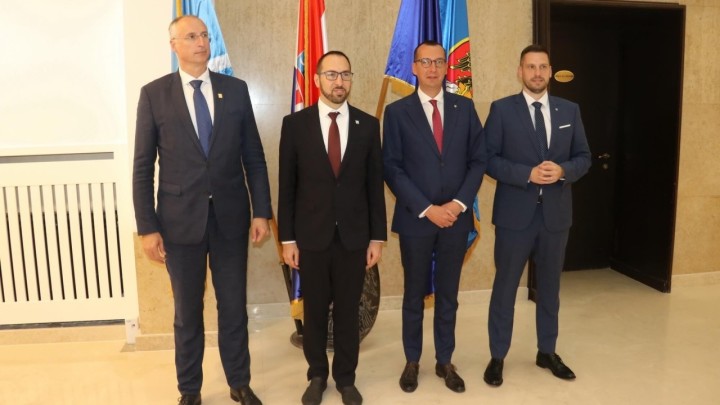 U Rijeci održan sastanak 'Inicijativa 4 grada' o priuštivom stanovanju i drugim temama