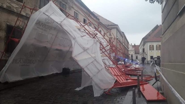 Srušila se skela s Palače kraj zgrade Sabora: Veći dio Gornjeg grada zatvoren za promet