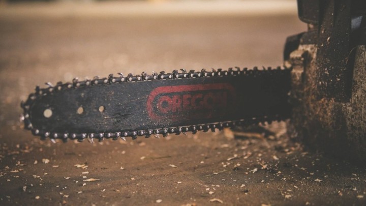 Muškarac (69) pokušao biti sam svoj majstor: Zbog radova u vrtu, 1.500 korisnika ostalo bez struje