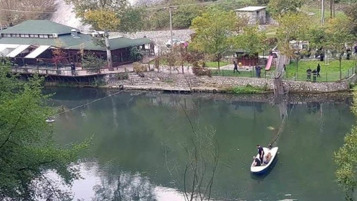 U Srbiji pukao viseći most iznad Morave, dvije osobe iz BiH poginule