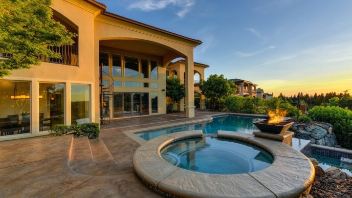 Slijedi zamrzavanje imovine ruskih oligarha: Posjeduju vile na Jadranu?