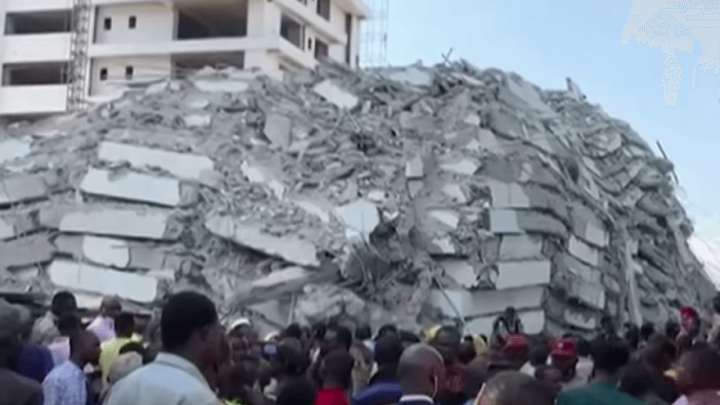 Urušio se neboder od 21 kata u Lagosu, akcija spašavanja zatrpanih radnika još traje